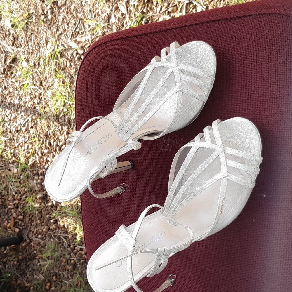 Ladies shoes